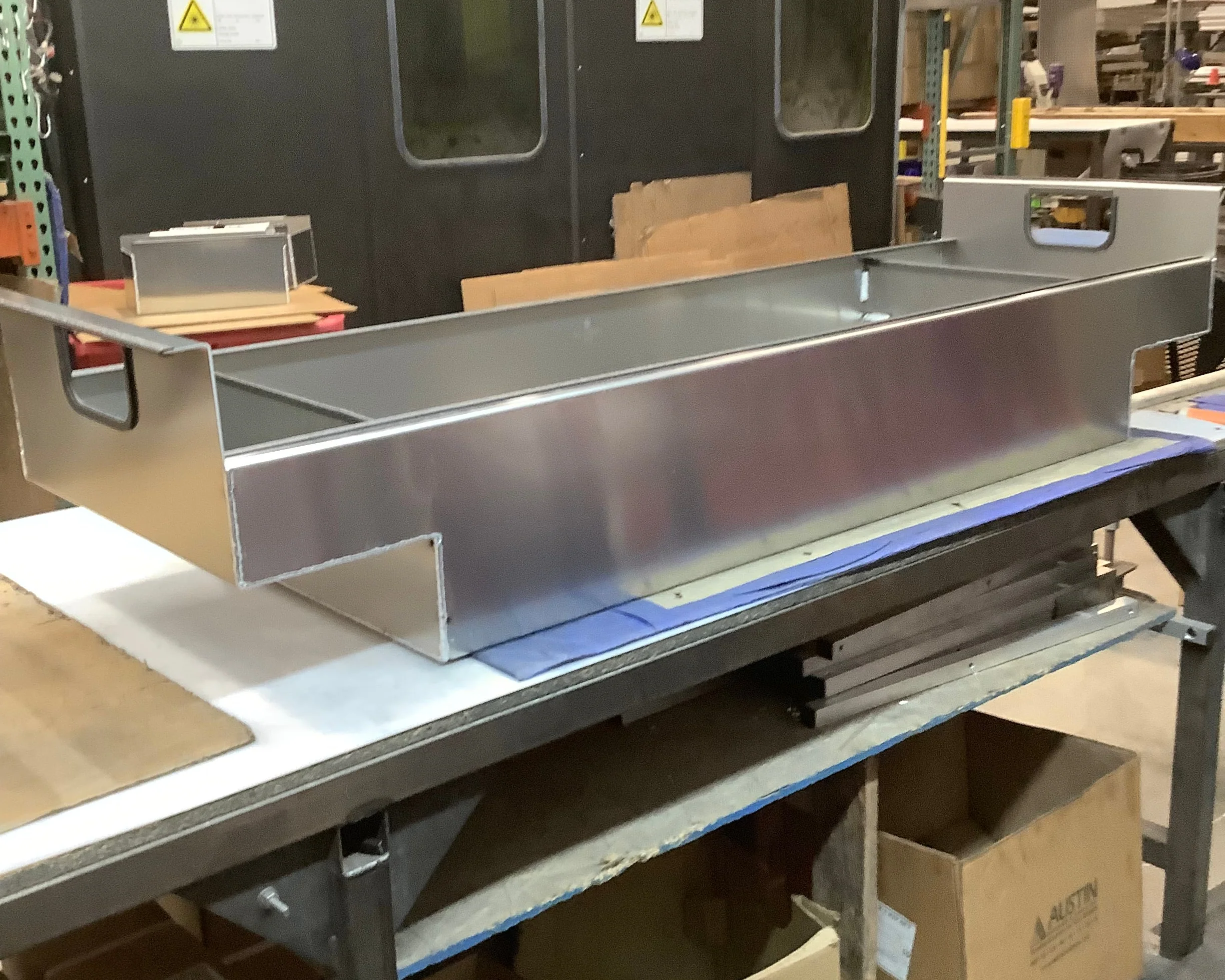 DiamondBack Outlet Accessories Table